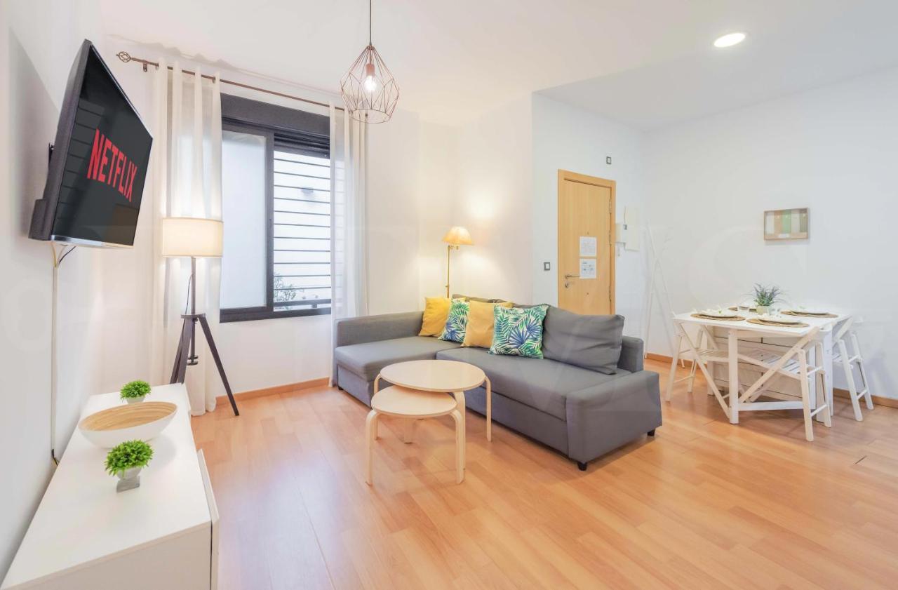Relaxing Apartment With Community Pool & Parking- Center Malaga Exterior photo