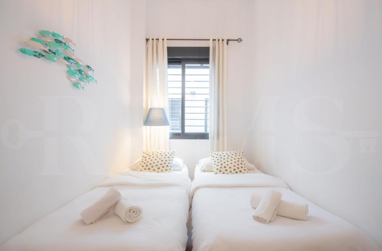 Relaxing Apartment With Community Pool & Parking- Center Malaga Exterior photo