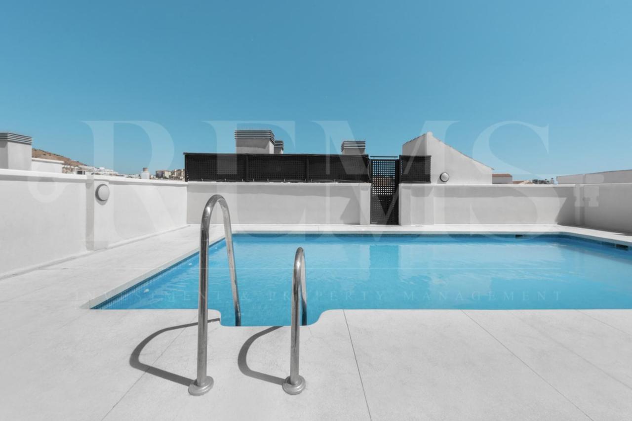 Relaxing Apartment With Community Pool & Parking- Center Malaga Exterior photo